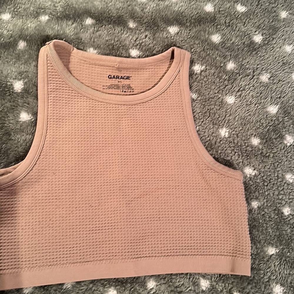 🌷2/22🌷Garage Ribbed Tank Top - Picture 3 of 5